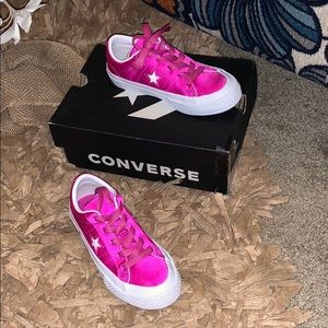 Converse Hyper Magenta One Star Sneaker